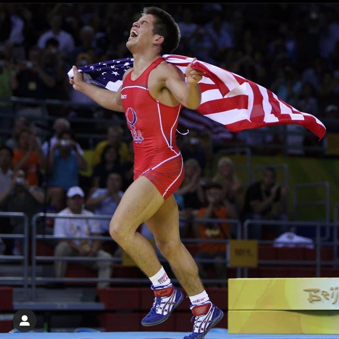 ヘレン・マロウリスさんのインスタグラム写真 - (ヘレン・マロウリスInstagram)「Nothing like the Olympics. What a dream come true. ・・・ Happy #OlympicDay! 🇺🇸 • • #thisiswhatawrestlerlookslike #wrestling #love #olympics #olympicday #teamusa #sports #training」6月24日 13時52分 - helen_maroulis