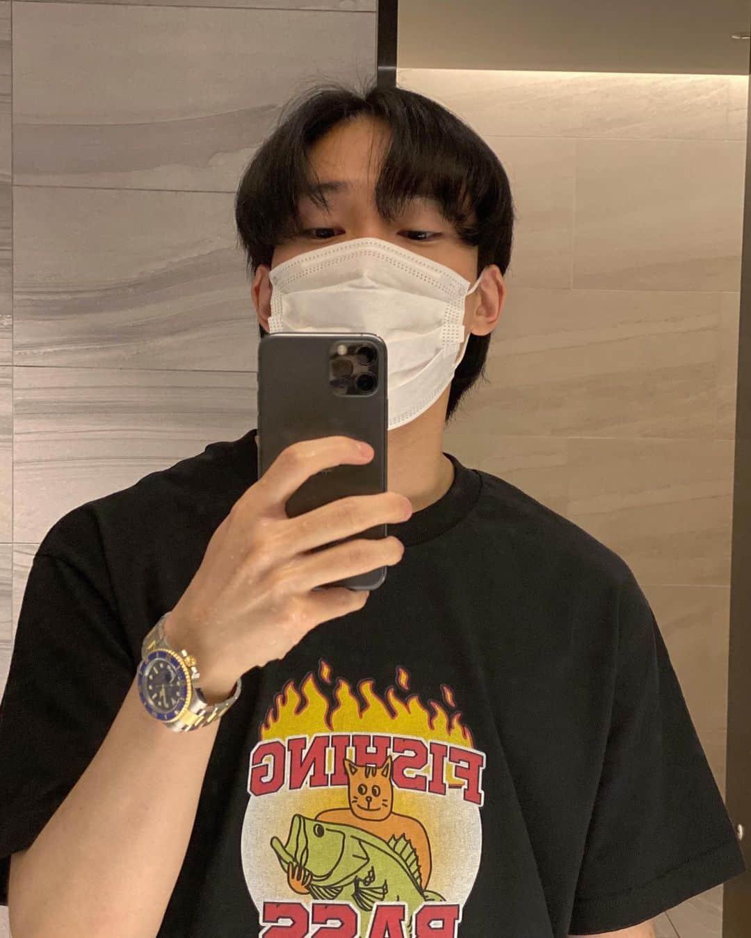 テハ のインスタグラム：「티샤쓰 정말 예쁘다 축하한다 ...더 보기」