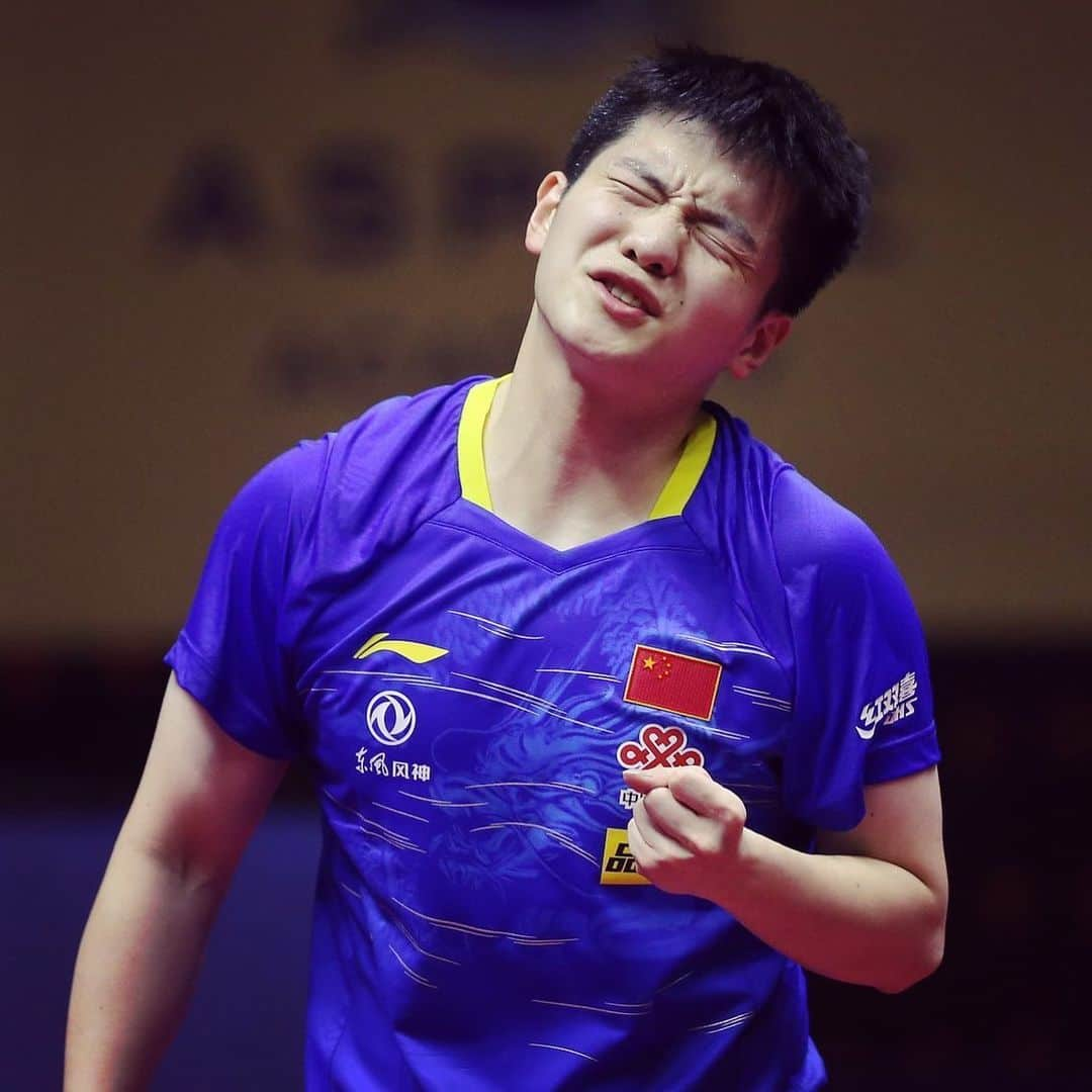 ITTF Worldさんのインスタグラム写真 - (ITTF WorldInstagram)「Yep... even the world no.1 can have a #HumpDay...😫 🗣 Say something to make Fan Zhendong feel better 🙂」6月24日 15時28分 - wtt