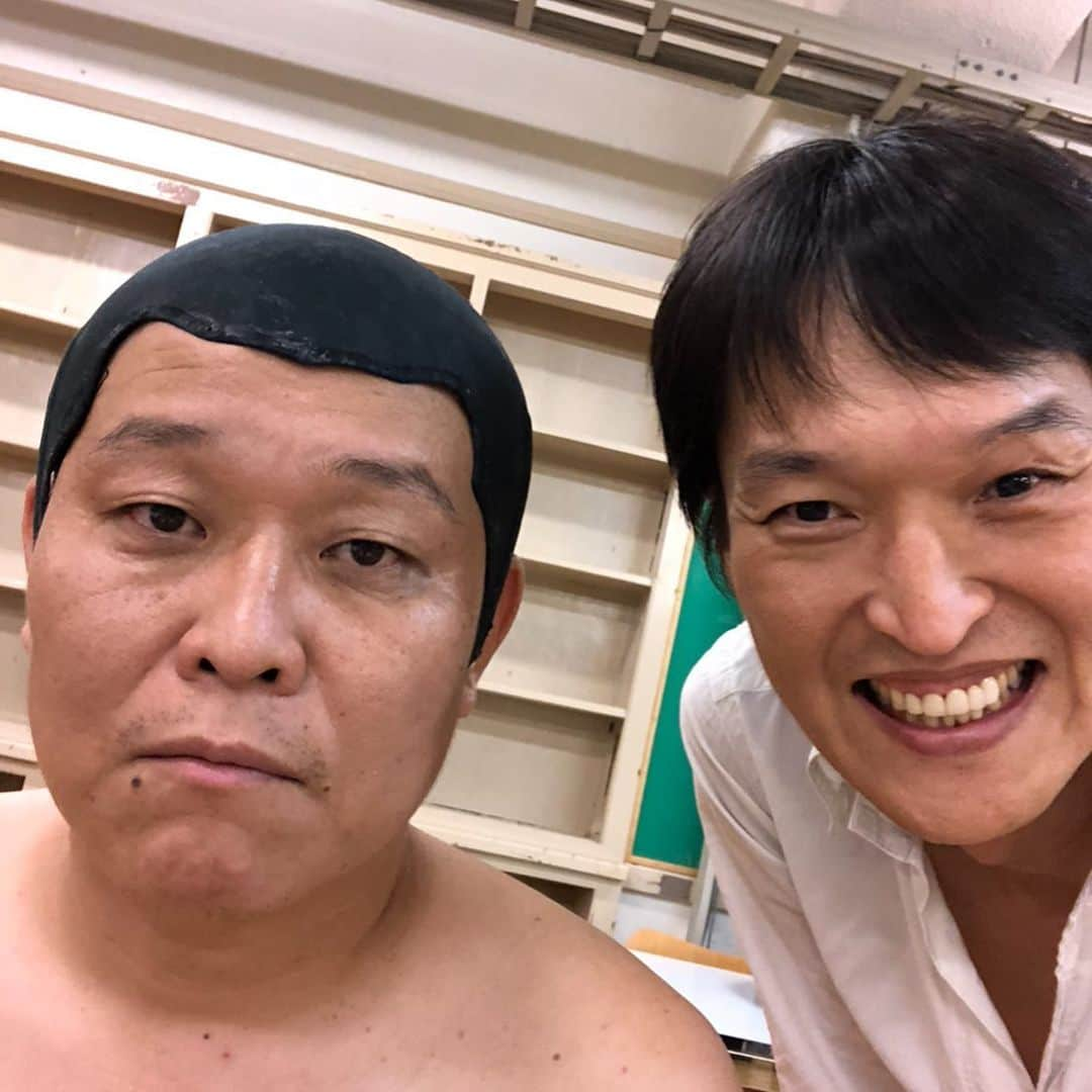 千原ジュニアさんのインスタグラム写真 - (千原ジュニアInstagram)「本日6月24日チハラトーク生配信です。 チケット絶賛発売中です。 よろしくどーぞー。 ◆配信日時 6/24(水)19:00-21:00生配信 アーカイブ期間：6/29（月）19:00まで ※「オンラインチケットよしもと」よりチケット販売中。 https://online-ticket.yoshimoto.co.jp/collections/ライブ配信/products/チハラトーク」6月24日 15時39分 - chihara_jr