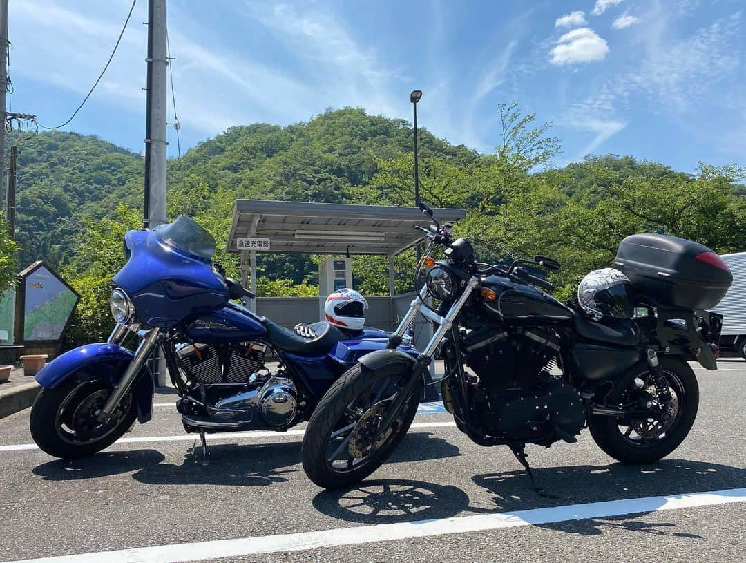 がんちゃんさんのインスタグラム写真 - (がんちゃんInstagram)「3ヶ月ぶりのツーリング🏍へ〜 バイクに乗るとアイス食べたくなる😆  54〜作木〜375〜三瓶で150kmくらい走りました♪暑かったー💦」6月24日 16時11分 - kota2ann