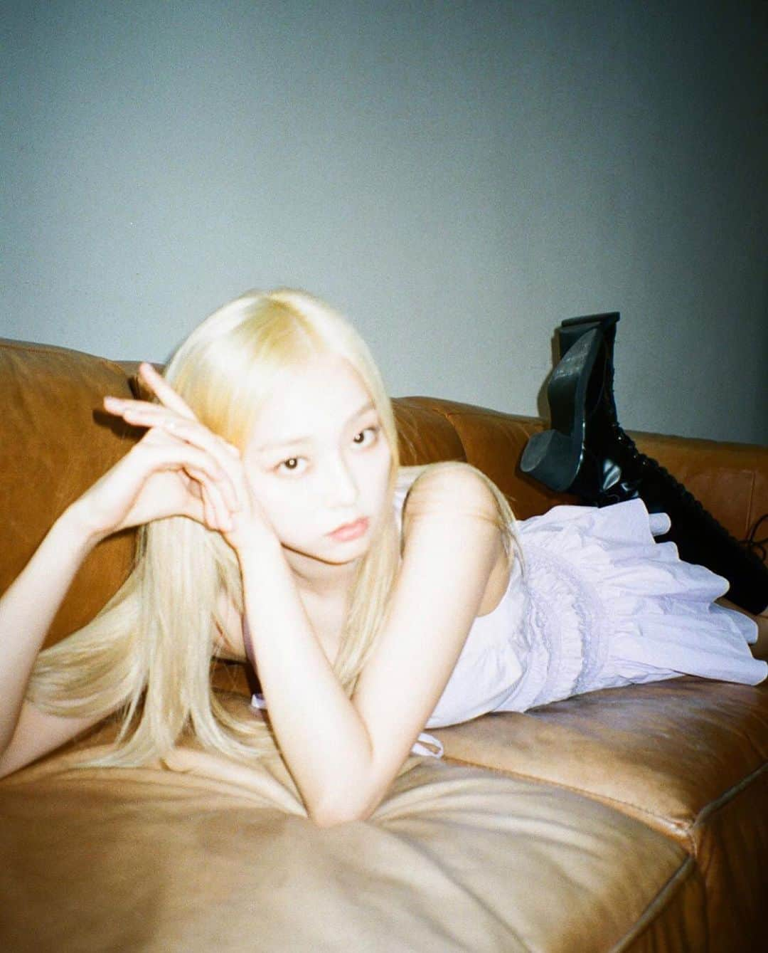 ソンさんのインスタグラム写真 - (ソンInstagram)「♥ 200624 @yyyyeeun INSTAGRAM UPDATE — so pretty💜 . . . #CLC #씨엘씨 #yeeun #예은 #イェウン #jangyeeun #clcyeeun #yeeunclc #💜 #seungyeon #승연 #seunghee #승희 #yujin #유진 #sorn #손 #ชลนสร #elkie #엘키 #莊錠欣 #eunbin #은빈 #clctranslations #kpop #kpopgirlgroups #kpopstagram #rapper」6月24日 16時15分 - _clcyeeun