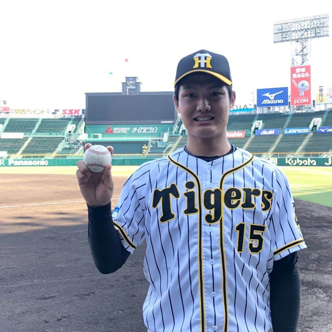 阪神タイガースさんのインスタグラム写真 - (阪神タイガースInstagram)「甲子園で行われたウエスタン・リーグ公式戦で初勝利をあげた西純矢投手‼️ #西純矢 選手　#初登板 #初勝利 #甲子園凱旋　#ウエスタンリーグ  #阪神タイガース」6月24日 16時26分 - hanshintigers_official