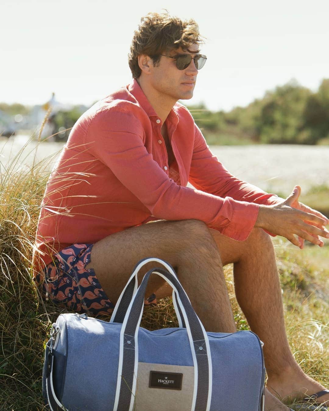 ハケットのインスタグラム：「Keep things fresh by bringing summer brights into your new season wardrobe. From linen shirts and standout swimwear to polo shirts and strong accessories, our summer collection has it all. Explore it now by clicking the link in our bio. #STAYHackett」