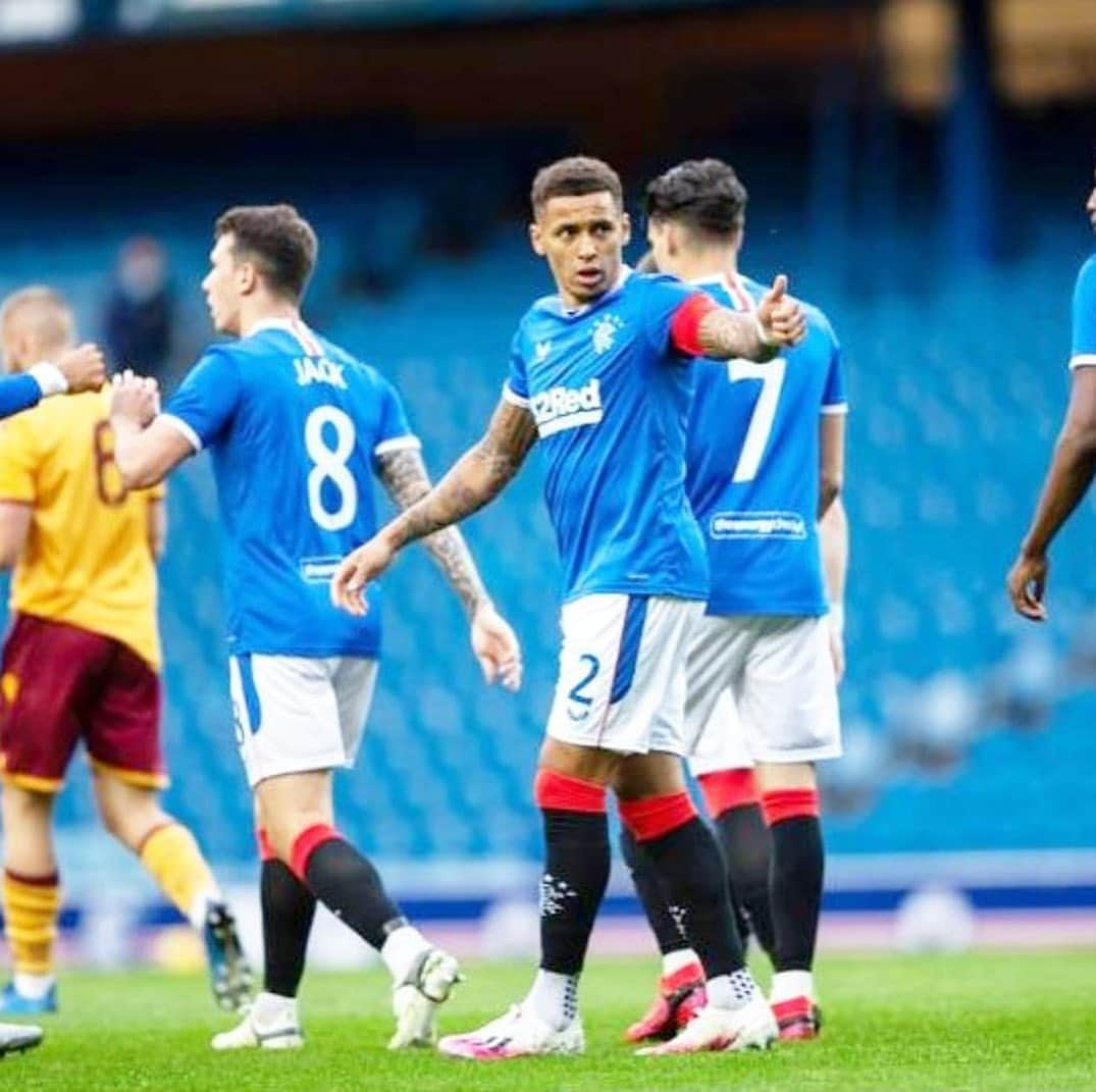 ジャーメイン・デフォーさんのインスタグラム写真 - (ジャーメイン・デフォーInstagram)「Another good win, all about good habits! #RangersFC #Gers 🔵⚪🔴」7月23日 19時37分 - iamjermaindefoe