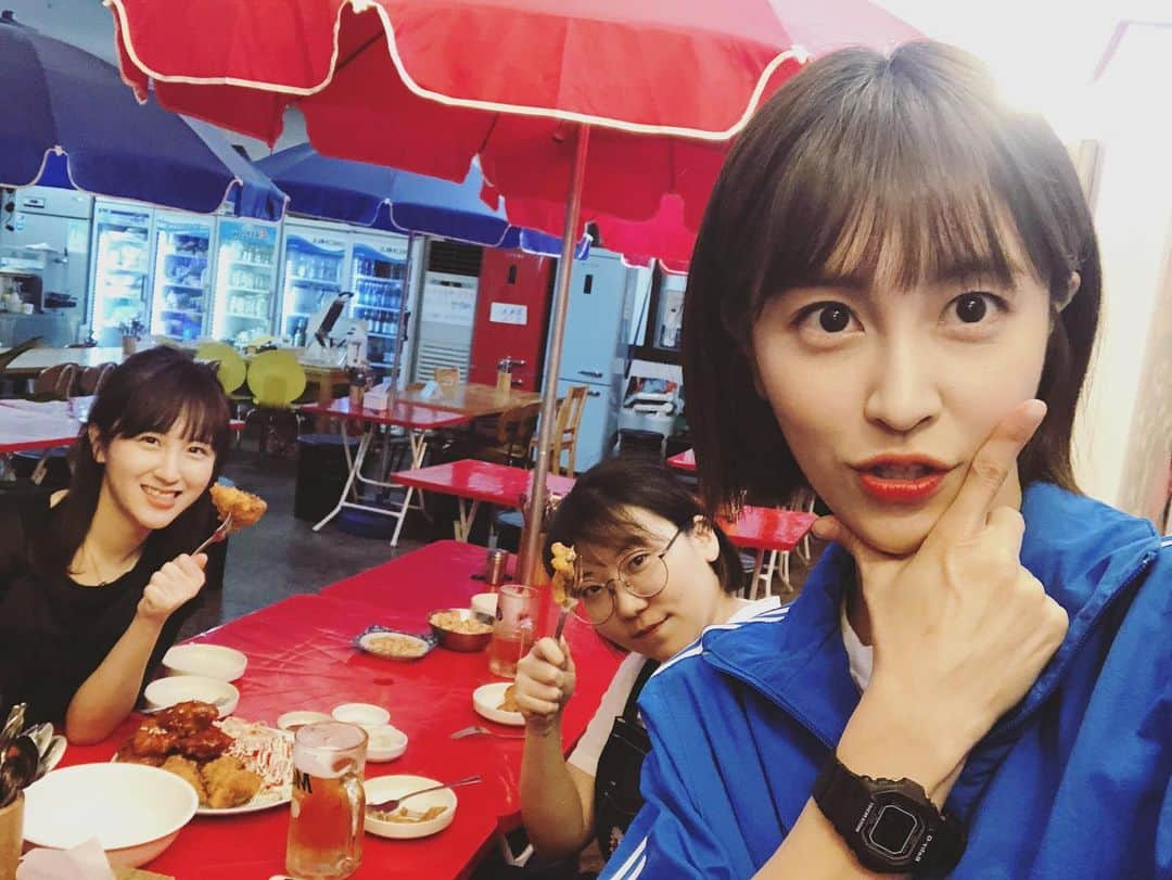 パク・ミンジさんのインスタグラム写真 - (パク・ミンジInstagram)「0722 birthday 🎂  낮엔 촬영 하고 밤엔 재미나게 마시는, 알찬 생일이었다 😙🍺  친구들아 고마워, 축하해주신 분들 모두 고맙습니당!   (+ 레드우즈 엔터테인먼트 고마워요🥰)」7月23日 19時41分 - kannamingoo