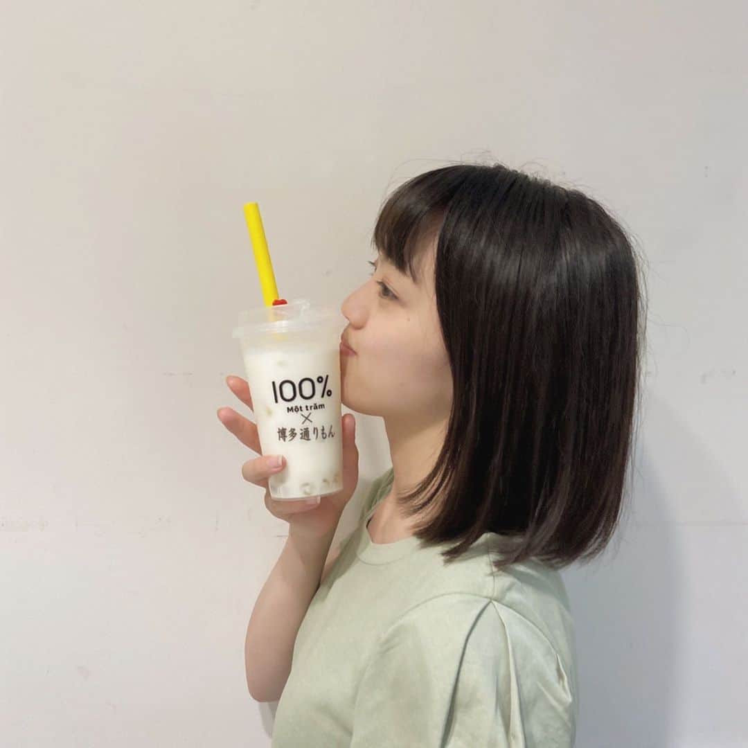 希山愛さんのインスタグラム写真 - (希山愛Instagram)「* 博多通りもんと生タピオカがコラボした #めっちゃモッチャム博多通りもんミルク  通りもんの餡が入っとるけん まさに通りもん！！なんです〜☺️  甘々過ぎず、 後味スッキリで飲みやすかったです♪  やっぱり博多といったら通りもんよね〜‪‪❤︎  #希山愛 #ばってん少女隊」7月23日 19時55分 - kiyama_ai_official
