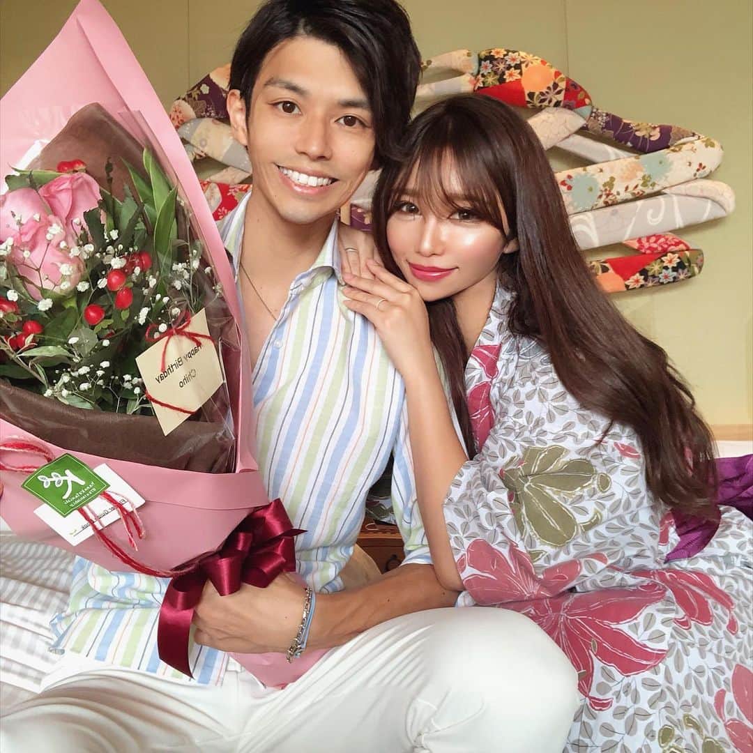 Shop-owner and Buyer.Nailstのグルメインスタ