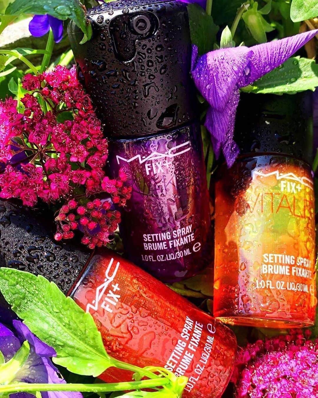 M·A·C Cosmetics UK & Irelandさんのインスタグラム写真 - (M·A·C Cosmetics UK & IrelandInstagram)「Reset your mood & feel the summer vibes with mood-boosting Fix+ scents. Packed with a blend of vitamins, minerals, chamomile, cucumber & green tea.  🧡Fix+ Vitality : apricot + tangerine to feel courage + joy 💜Fix+ Awaken : tea leaves + flowers to feel vibrant + alert ❤️️Fix+ Passion: strawberry + peach to feel enamored + electric  Tune in to our IG live tonight at 6PM with M·A·C Senior Artist @therachelo & @projectajna who will guide us through a moment of self-care, as we press pause & unwind with Fix + Vibes.   #MACFixPlusVibes #regram @mccartneychow_mua #MACCosmeticsUK #MACCosmetics」7月23日 20時15分 - maccosmeticsuk