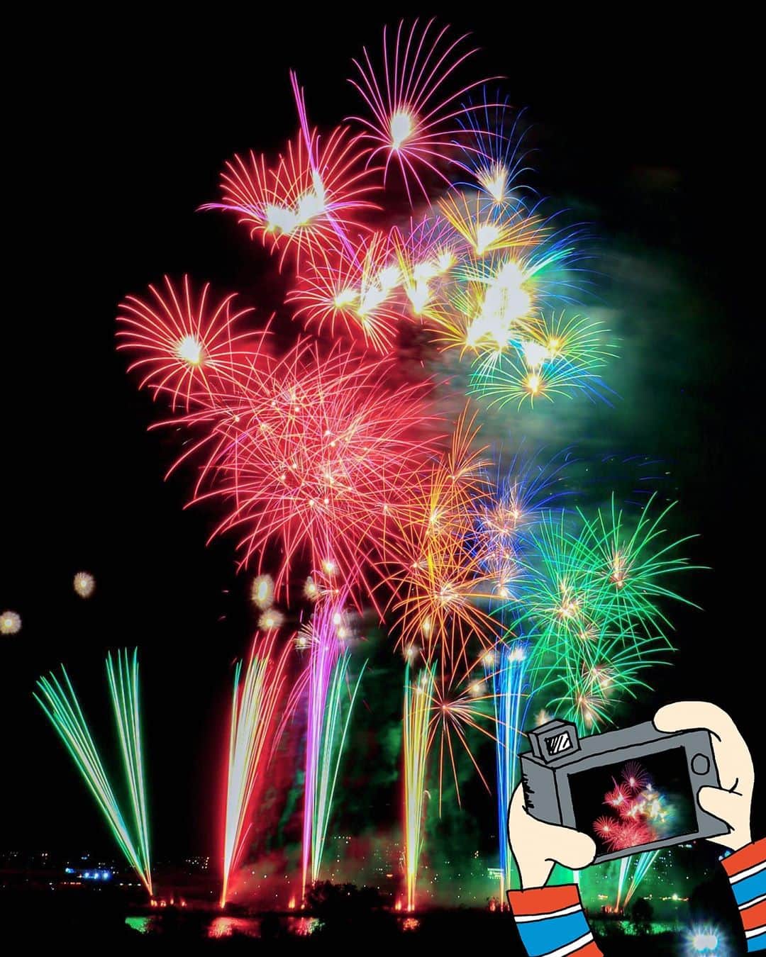 Osaka Bob（大阪観光局公式キャラクター）さんのインスタグラム写真 - (Osaka Bob（大阪観光局公式キャラクター）Instagram)「On Saturday July 25th at 7.50pm fireworks will be launched in Osaka from a secret location to cheer everyone up! Where will you be?  7月25日（土）19分50分頃から、大阪が元気になるように花火が打ちあがるみたい🎇 場所は非公開なんだって！どこやろ～🤔  Photo by @ycmrmn ————————————————————— #maido #withOsakaBob #OSAKA #osakatrip #japan #nihon #OsakaJapan #大坂 #오사카 #大阪 #Оsака #Осака #โอซาก้า  #大阪観光 #fireworks #japanesefestival #japanesesummer #花火 #夏の思い出」7月23日 21時00分 - maido_osaka_bob