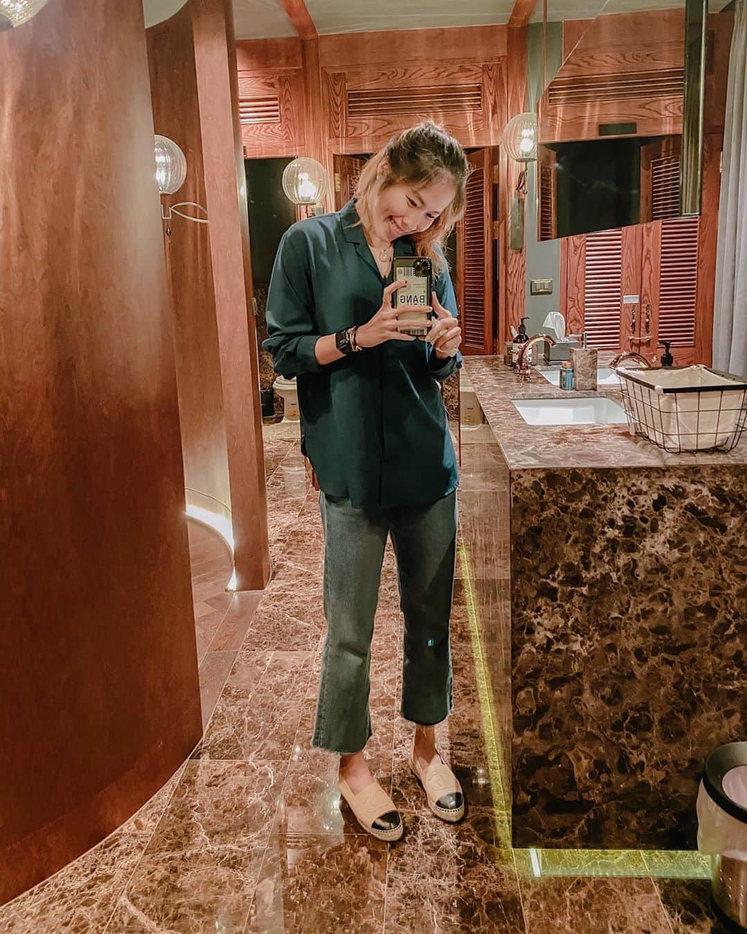ラチャノック・インタノンのインスタグラム：「น้อนนจอห์นยาว 🤓」
