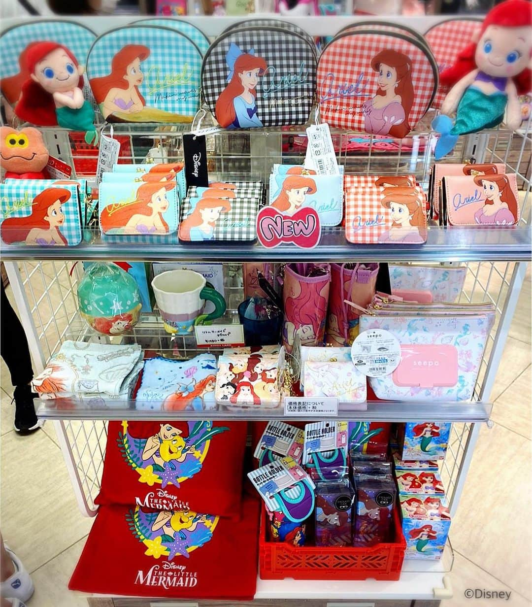 KIDDY LAND officialさんのインスタグラム写真 - (KIDDY LAND officialInstagram)「ディズニー・アベニュー東京駅店では今日発売のオリジナル+アリエルグッズが沢山🧜‍♀️🌈❣️ ぜひ遊びに来てくださいね💕  #littlemermaid  #thelittlemermaid  #リトルマーメイド #アリエル #マーメイドファンクラブ #mermaidfunclub #ariel  #disney #ディズニー #kiddyland #キデイランド #海 #thesea #sea  #海の日  #2020年7月23日発売 #tokyo #東京 #tokyostation #東京駅 #ディズニーアベニュー」7月23日 12時32分 - kiddyland_co.jp