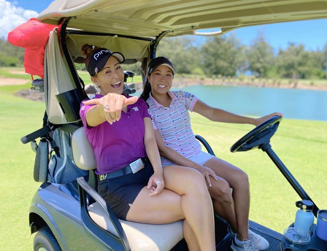 ケーシー・コモトのインスタグラム：「another day, another course ⛳️☀️ ~~~~~~~~~~~~~~~~~~~~~~~~~~~~~~~~~~~~~~ Thank you @turtlebaygolf for letting us get a round of golf in again! Always nice to spend the day on the north shore!🏌🏻‍♀️🍪🏝🍧 • • • #ハワイ #オアフ  #ゴルフ #プロゴルファー  #チャンピオンゴルフ #ハワイゴルフ #championgolf #paramountbed #長寿の里 #alohastandard #masdagolf #hawaii #oahu」
