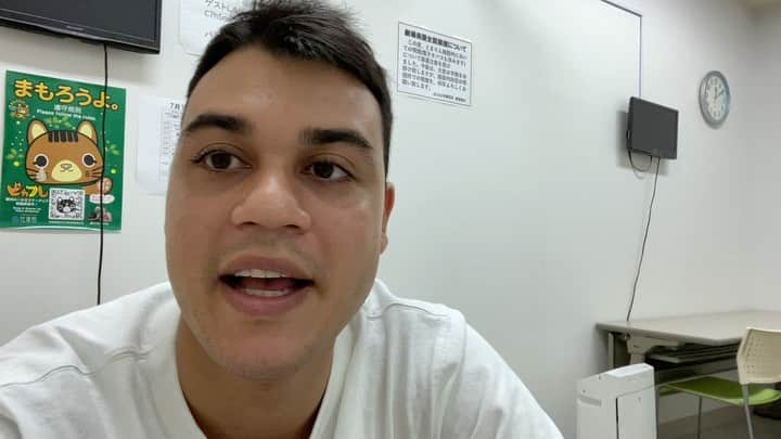 クリス（ありんくりん）のインスタグラム：「昔クラブでいい感じの女の子が すごいレゲエダンス踊った話 #クリスでーす」