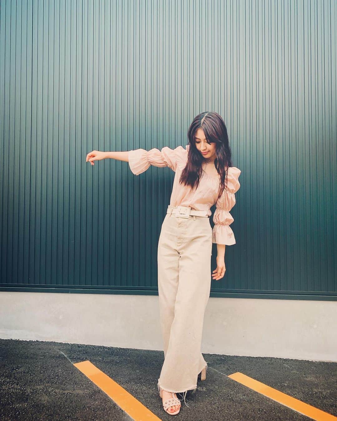 瀧本美織のインスタグラム：「💐💐💐  #お仕事終わり  #今だけマスク外しています」