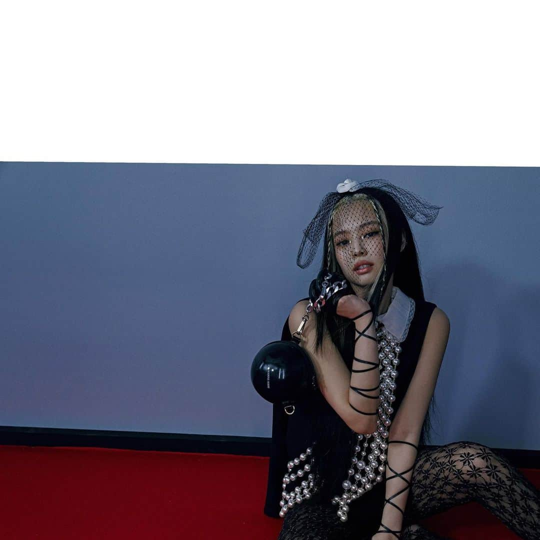 ジェニーさんのインスタグラム写真 - (ジェニーInstagram)「My favourite "Gogo" inspired look by @kimheejune .」7月23日 13時45分 - jennierubyjane