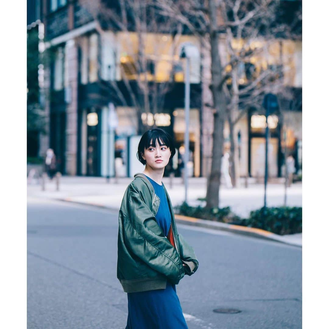 竹崎綾華さんのインスタグラム写真 - (竹崎綾華Instagram)「2月に撮ってもらいました。 いつもと違う雰囲気を撮りたいと言ってくださった坂功樹さん！柔らかくお洒落に撮って頂きました🤓感謝  本日は#BG身辺警護人 第6話放送です。 10分拡大スペシャル！来週放送の最終回に繋がる 見逃せない回です！熱い戦いの幕開けです。 皆さま是非よろしくお願い致します！  #誤差なし #木村拓哉　#斎藤工　#菜々緒　#間宮祥太朗 #仲村トオル　#勝村政信　#市川実日子　#道枝駿佑 #竹崎綾華」7月23日 14時12分 - takezaki_ayaka