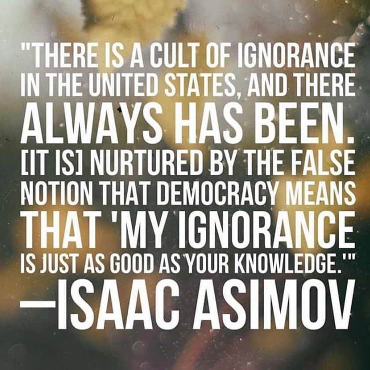 ミーナ・スヴァーリのインスタグラム：「Thank you @benjamin_p_dixon for sharing 👌🏼✨#QuotesILove #IsaacAsimov #ThursdayThoughts #DoBetterBeBetter」