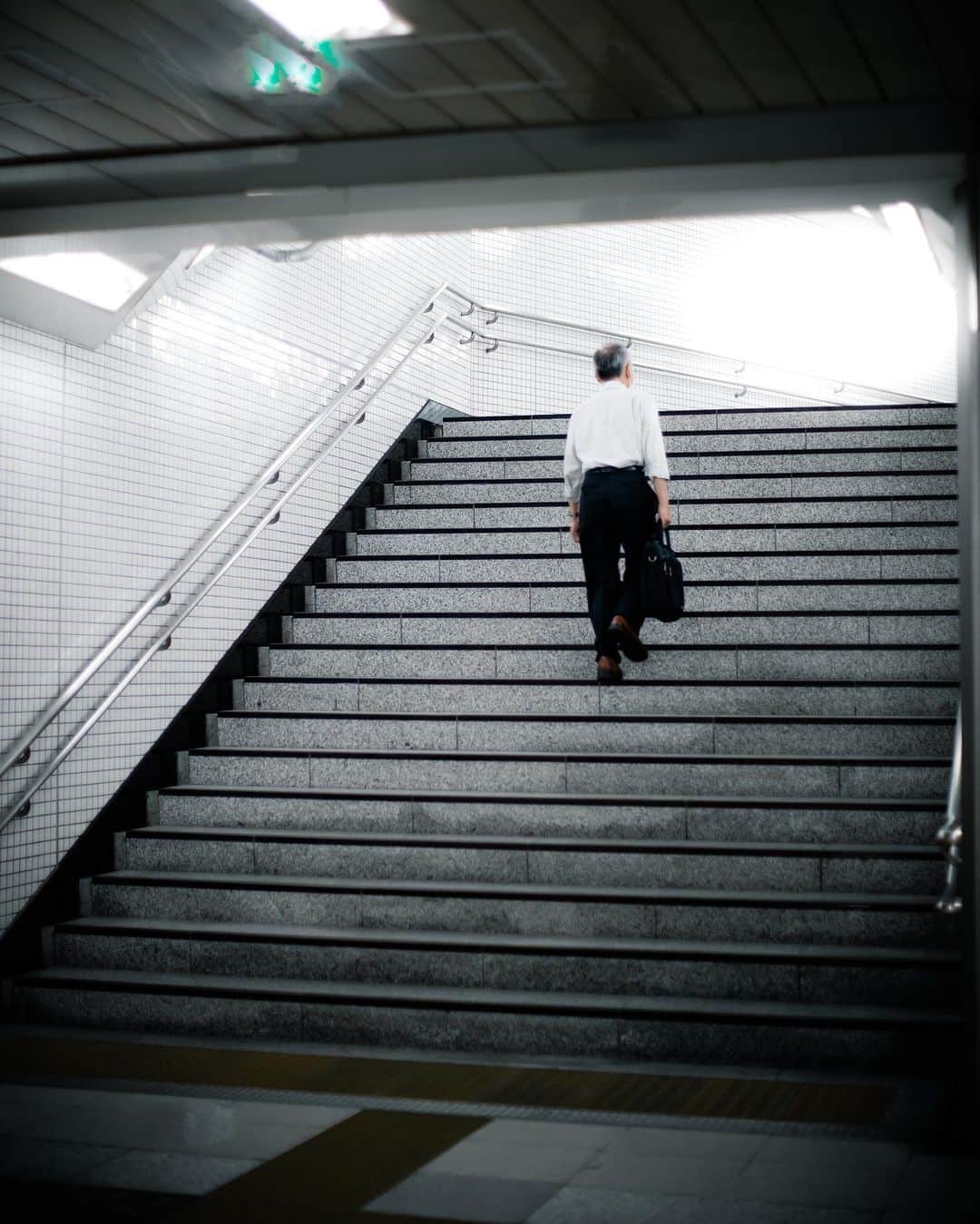 山中海輝のインスタグラム：「The most difficult thing in life is to know yourself.」