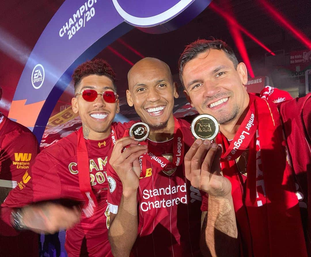 デヤン・ロヴレンさんのインスタグラム写真 - (デヤン・ロヴレンInstagram)「Memories that will last forever. So proud ❤️ #ynwa」7月23日 16時13分 - dejanlovren06