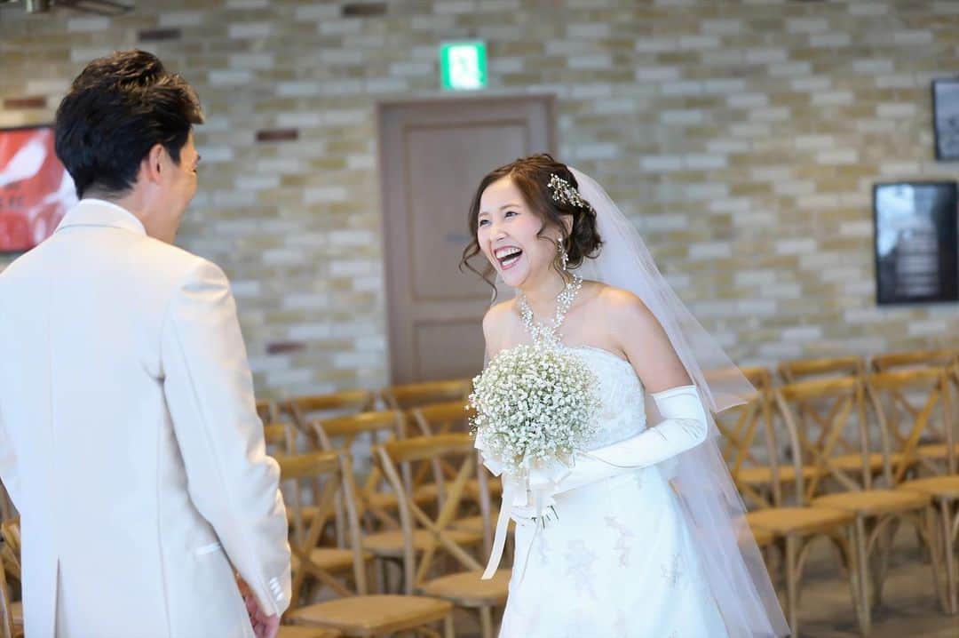 THE STYLE No.20 NEW YORK STYLE WEDDINGさんのインスタグラム写真 - (THE STYLE No.20 NEW YORK STYLE WEDDINGInstagram)「2020年5月☆オープン2周年★ 口コミサイトの料理部門4年連続No.1獲得 No.20で自分たちらしい結婚式が叶う . ↓詳しくはHPをチェック↓ https://www.styles.jp/wedding/20f/ . 週末＆平日ブライダルフェアを開催しております メッセージ or ダイレクトメールからでも予約可能 . ↓ TEL ↓ 086-234-7310 . ↓ MAIL ↓ info-thestyle@styles.jpn.com . #thestyle #wedding #bridal #party #weddingparty #weddingphoto #weddingdress#starwedding #instagood #instalike #love #style #instapic  #結婚式 #結婚 #岡山結婚式 #ウェディング #プレ花嫁 #花嫁 #テーブルコーディネート #結婚式準備 #日本中のプレ花嫁さんと繋がりたい #ウェディングドレス #ウェディングフォト #ウェディングレポ #令和婚 #令和」7月23日 17時07分 - the_style_no.20