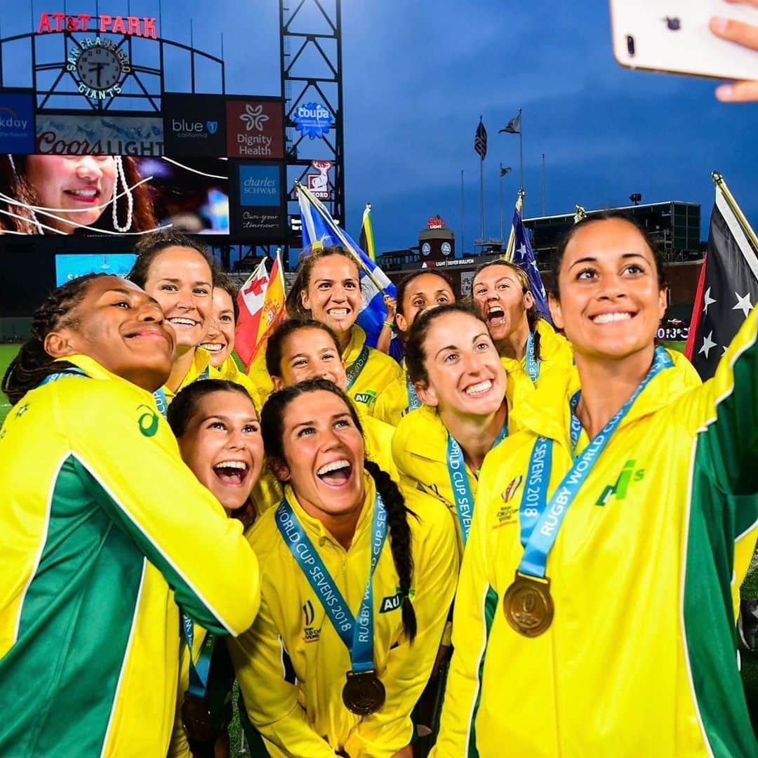 シャルロッテ・キャスリックのインスタグラム：「2 years on from the 7’s World Cup and 1 year till Tokyo 2020ne 🤪」
