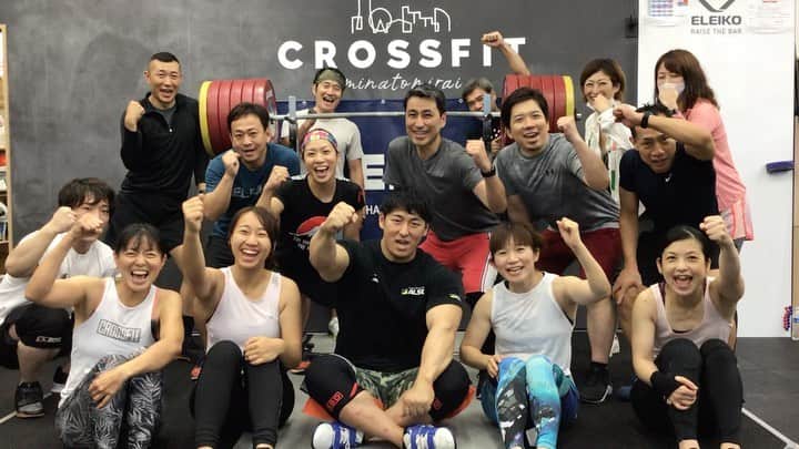 山本俊樹のインスタグラム：「- @crossfit_minatomirai  @crossfit_minatomirai   最高の一日でした！  #バックスクワットやろうぜ  クロスフィットみなとみらいの スタッフの皆さんありがとうございました！  #いつでもどこでも300kg」