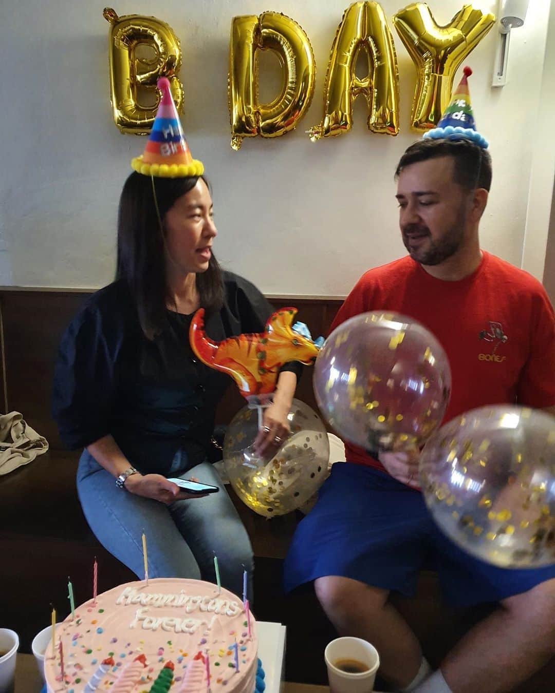 サム・ハミントンのインスタグラム：「해피 버쓰데이 앤드 미리 생축. 너무 감사한 분들 이런 소중한 파티를 너무 행복했어!  Happy Bday, and early bday! So thankful for the people that put on this special small event!  해밍턴즈 포에바!   @coojs」