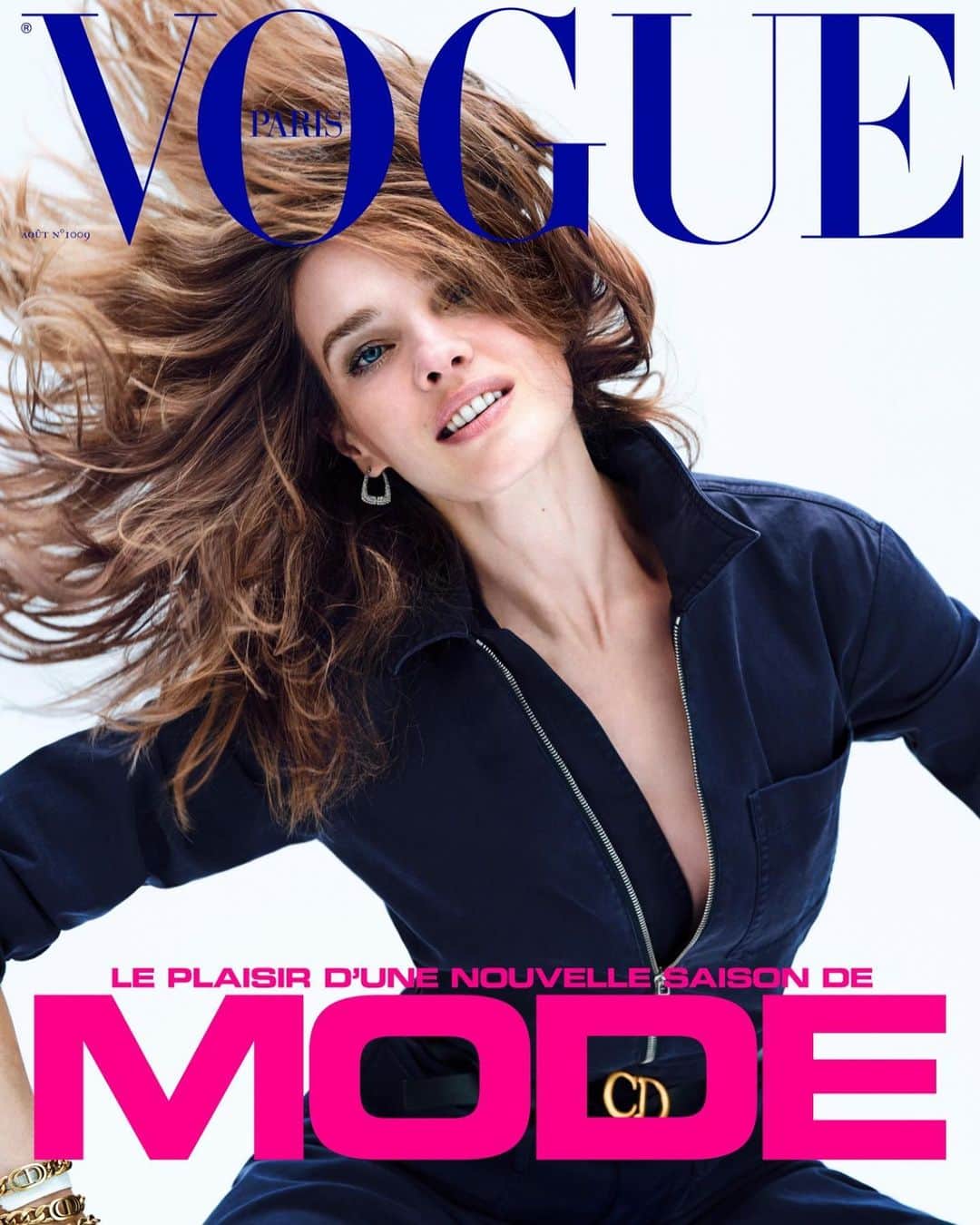 Vogue Parisさんのインスタグラム写真 - (Vogue ParisInstagram)「Summer has arrived in Paris and we’re already getting ready for a new season of fashion in the August issue of Vogue Paris. Starring @natasupernova on the cover shot by @NathanielGoldberg, it’s a complete guide to the trends on their way. Get your copy July 29 along with an exclusive @Jacquemus t-shirt for 5€ extra. Styled by @EmmanuelleAlt, makeup by @Stephane_Marais_Officiali, hair by @DamienBoissinotHair, nails by @Forget.Laura, set design by @Olivio_du_ghetto. Jumpsuit, belt and jewelry by @Dior」7月23日 18時37分 - voguefrance
