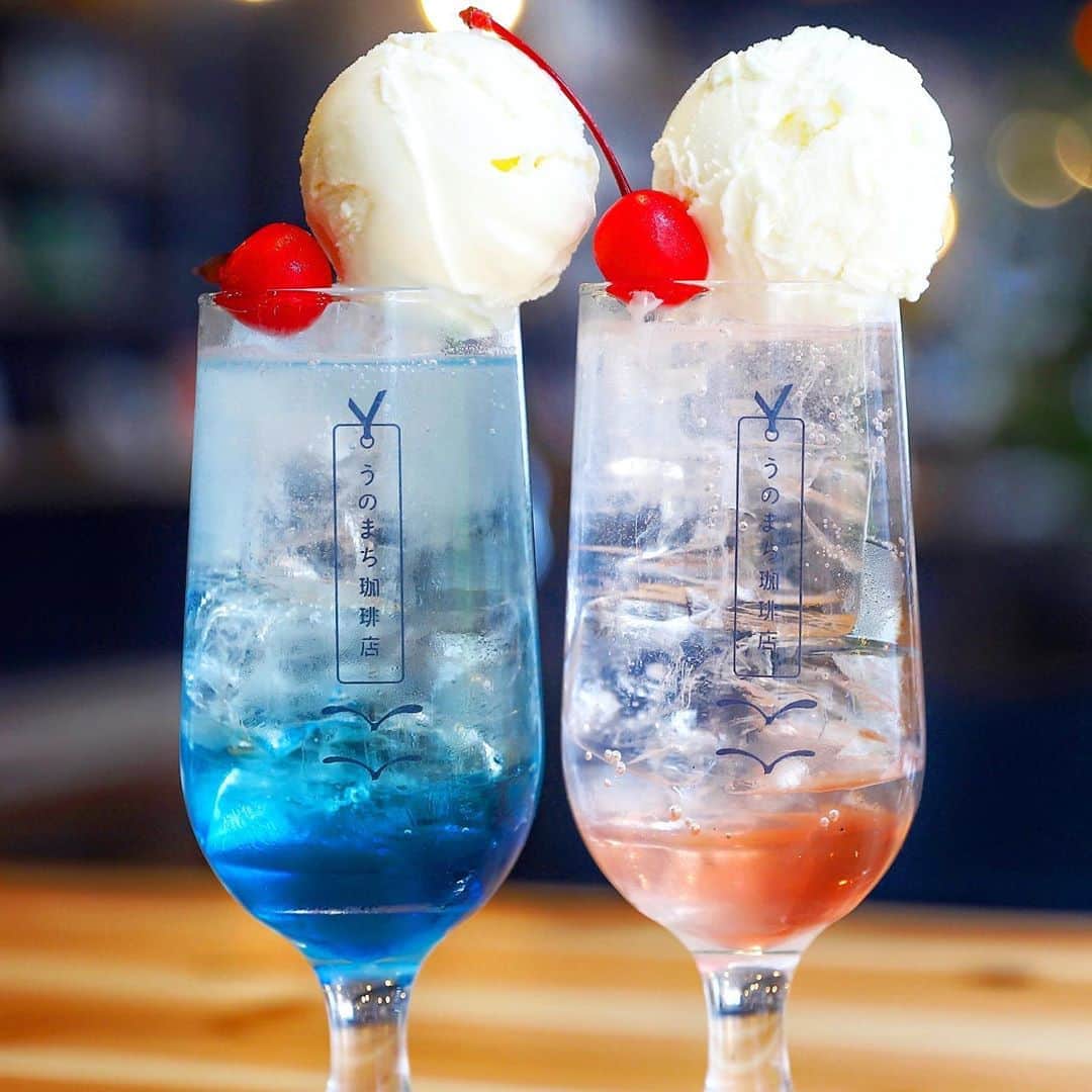 のインスタグラム：「.  .  うのまち珈琲店 クレド岡山  @unomachi_coffee  あの ＜うのまち珈琲店＞が 岡山市内にも オープンしたという情報を 岡山入りして 初めて知った。  場所はクレド岡山 (岡山在住の方にとってはメジャーなのかな) という施設内。  クリームソーダや ラッシーなどなど 名物メニューも 変わらずのラインナップ👏  #うのまち珈琲店 #okayama#sweets」