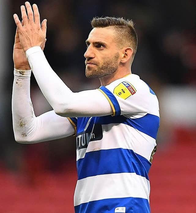 アンヘル・ランヘルのインスタグラム：「‪A big thank you to the @officialqpr family for another amazing year. People at the club have been amazing to me and my family. The players... what a great bunch of lads, one of the best in my long career! And the fans... I can’t thank you enough for your support! See you soon 💙‬」