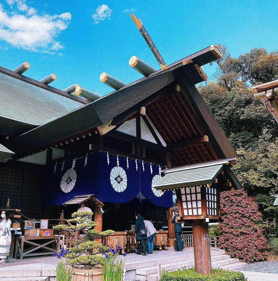 平祐奈さんのインスタグラム写真 - (平祐奈Instagram)「神社へ参拝された際はぜひ🕊 #神宮大麻広報誌 #むすひ  #東京大神宮」7月23日 19時00分 - yunataira_official