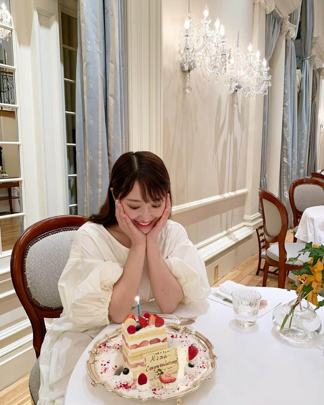 片原恵麻さんのインスタグラム写真 - (片原恵麻Instagram)「大好きなお友達のお祝いランチ♡﻿ ﻿ 雨が続いてるね~☔﻿ 早く晴れますように!!♡」7月23日 19時06分 - emma_katahara