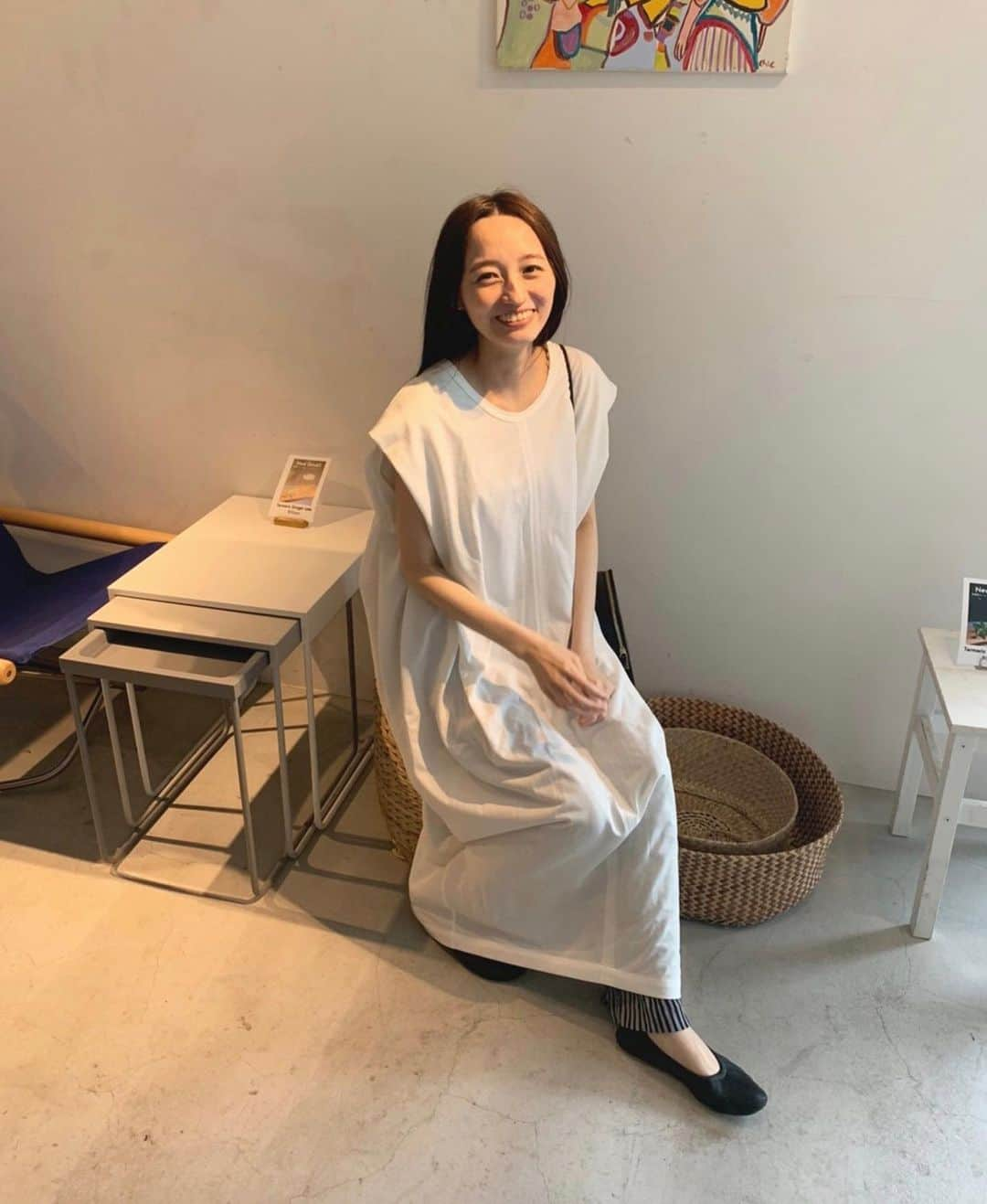 江本るり恵さんのインスタグラム写真 - (江本るり恵Instagram)「いつかの私服 ワンピース @public_tokyo  パンツ 古着 吸水性抜群で着心地さらさら素材のワンピース。♡ この夏めっちゃ重宝しそう！ #publictokyo #古着」7月23日 19時10分 - emotorurie