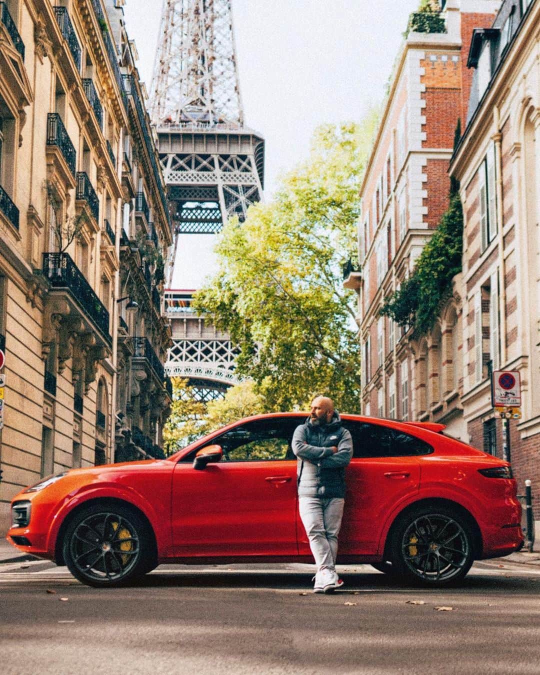 Porscheさんのインスタグラム写真 - (PorscheInstagram)「Embark on a 5,000km journey of discovery with expert @nikobackspin in the Porsche Cayenne S Coupé from the hip-hop centres of Europe to a spiritual world full of innovative spirit, rhythm, feeling, and intelligence. Link in bio. __ Cayenne S Coupé: Fuel consumption combined: 9,4 - 9,2 l/100 km; CO2 emissions combined: 216 - 212 g/km」7月23日 19時19分 - porsche
