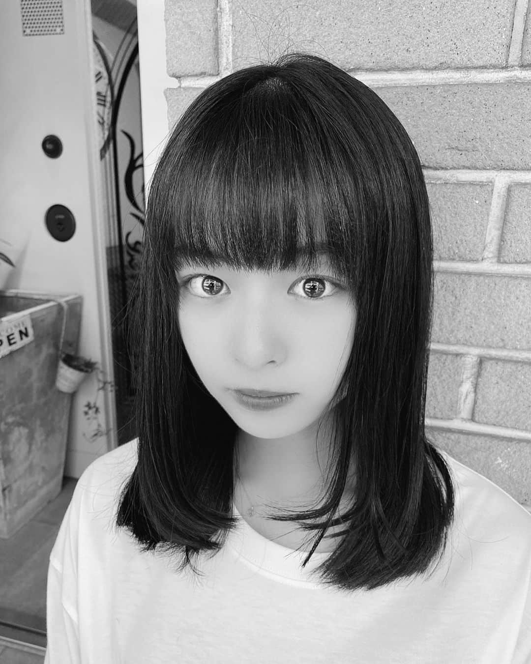 莉子さんのインスタグラム写真 - (莉子Instagram)「とある作品のため髪の毛を　💇🏻‍♀️﻿ 久しぶりでドキドキした、、笑☺︎」7月23日 19時29分 - riko_riko1204