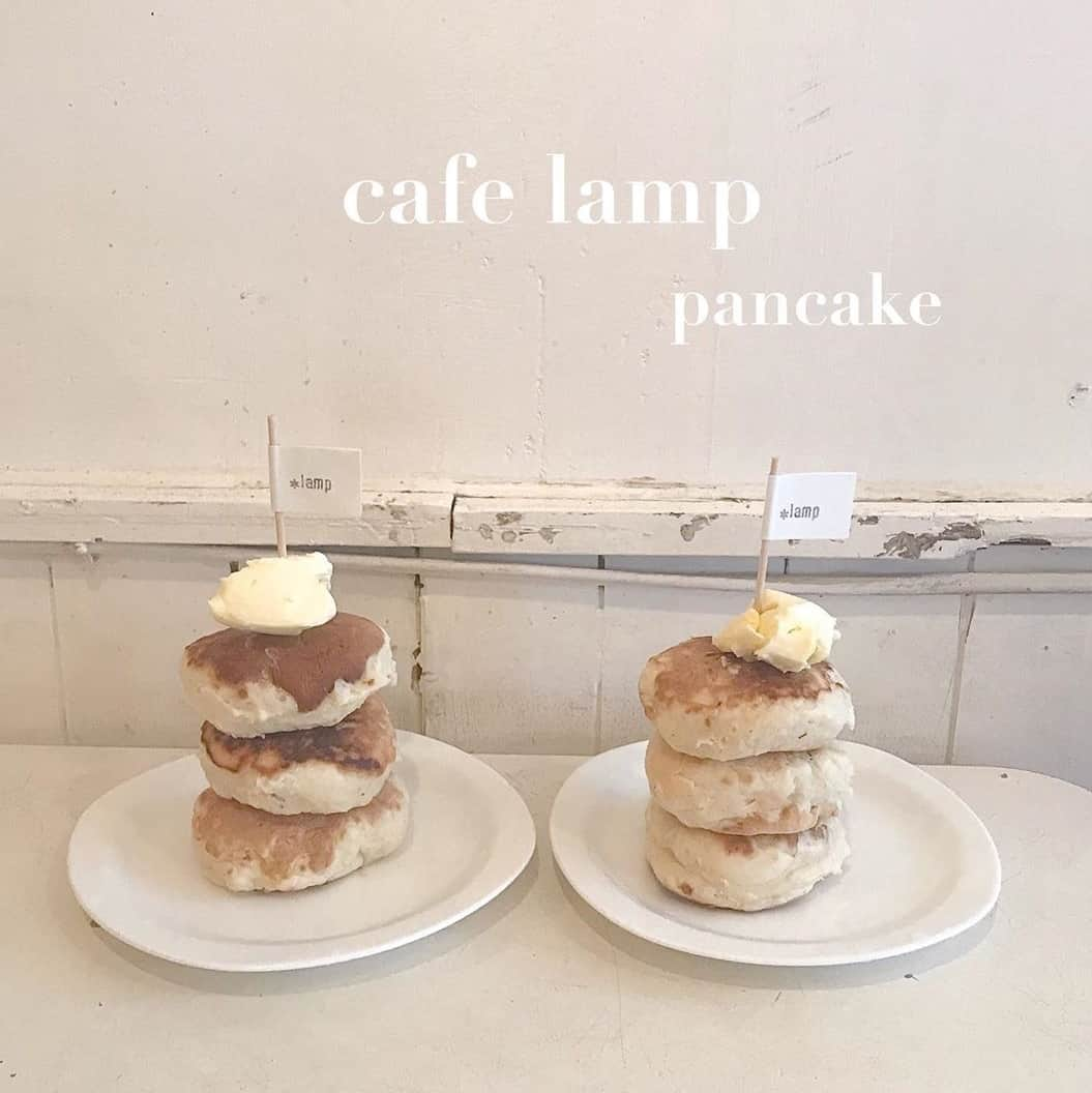 PATRA magazineさんのインスタグラム写真 - (PATRA magazineInstagram)「7/23♡スワイプしてね👉「小ぶりで可愛い♡”cafe Lamp”のパンケーキ🥞」⠀ .⠀ 小ぶりで食べやすい♪⠀ .⠀ 見た目もとっても可愛い”cafe Lamp”のパンケーキをご紹介♡⠀ .⠀ 滑らかなバターがよく合う懐かしさも感じるシンプルな味わい♡⠀ .⠀ トッピングでホイップも追加してみてね◎⠀ .⠀ ♡店舗情報♡⠀ 最寄駅：池袋駅⠀ 営業時間：水・金・土12:00～18:00⠀ 　　　　　火12:00〜17:30⠀ 　　　　　木12:30〜18:00⠀ 定休日：日・月曜日⠀ .⠀ Thank you 🌹⠀ @suzylily._ / @hotate__0426⠀ @nmt_oo / @80ll26_⠀ @hono1222 / ⠀ .⠀ 今女の子の中で流行っているコトやITEMがあればPATRAをタグ付けして教えてね❤︎⠀ 皆さんのすてきな投稿をぜひ紹介させてください！⠀ .⠀ #PATRA #カフェ巡り #おしゃれカフェ #インスタ映え #フォトジェニック #池袋カフェ #パンケーキ #スイーツ #池袋 #cafelamp #ランチ #おしゃれ #可愛い #穴場カフェ #話題 #おすすめスポット⠀」7月23日 19時30分 - patra__jp