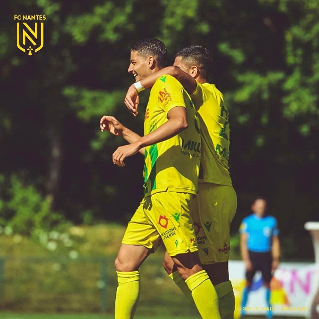 アンドレイ・ジロットさんのインスタグラム写真 - (アンドレイ・ジロットInstagram)「Fin de stage à Annecy avec victoire en match amical 🔰⚽️🙏🏼👊🏼 Fim da pré-temporada em Annecy com vitória no jogo amistoso! Allez Nantes 🔰」7月19日 22時31分 - andreigirotto