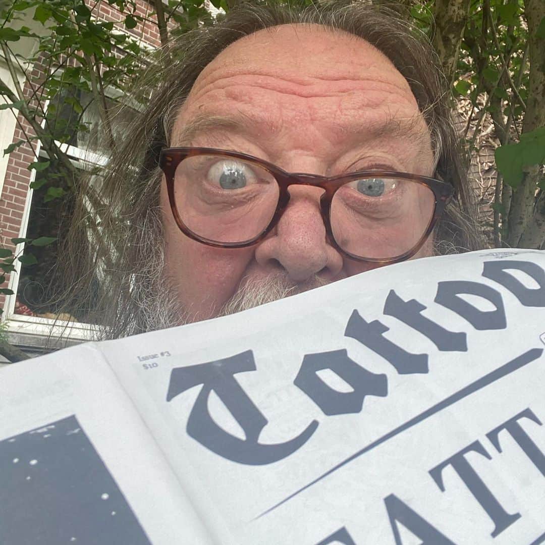 アムステルダム・タトゥー・ミュージアムのインスタグラム：「My fovo newspaper thank you#patrick kitzel##tattoo toay」