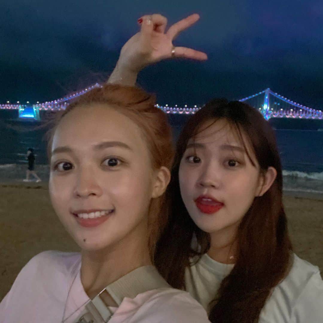 キム・ダヘのインスタグラム：「날씨좋다 진짜 선선하다 행복 😖💜💜」