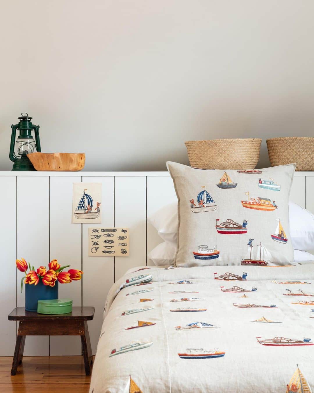 のインスタグラム：「With patterns this playful, decorating your home may become your new favorite summer activity! Our Boats pillow features sailing foxes, boating bears, and dogs on deck. #coralandtusk #coralandtuskcoastal」