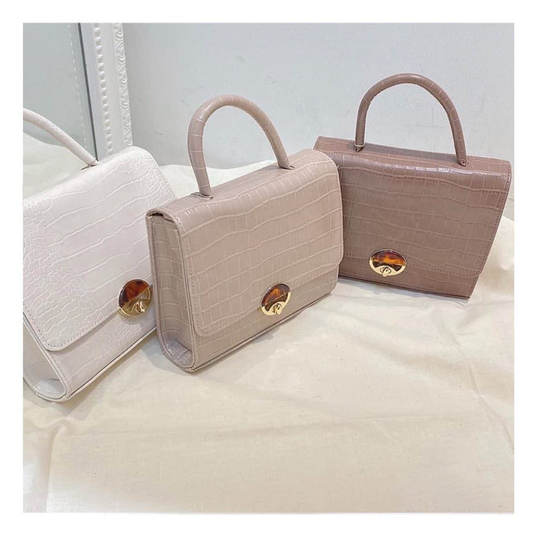 one after another NICECLAUPさんのインスタグラム写真 - (one after another NICECLAUPInstagram)「ㅤㅤㅤㅤㅤㅤㅤㅤㅤㅤㅤㅤㅤ ㅤㅤㅤㅤㅤㅤㅤㅤㅤㅤㅤㅤㅤ 【shop入荷情報👜】ㅤㅤㅤㅤㅤㅤㅤㅤㅤㅤㅤㅤㅤ ㅤㅤㅤㅤㅤㅤㅤㅤㅤㅤㅤㅤㅤ ▫︎クロコ2wayBag #119920800 ¥3,900+taxㅤㅤㅤㅤㅤㅤㅤㅤㅤㅤㅤㅤㅤ ㅤㅤㅤㅤㅤㅤㅤㅤㅤㅤㅤㅤㅤ ㅤㅤㅤㅤㅤㅤㅤㅤㅤㅤㅤㅤㅤ 只今zozo¥1000クーポン実施中▶︎▶︎▶︎🔎53632253ㅤㅤㅤㅤㅤㅤㅤㅤㅤㅤㅤㅤㅤ ㅤㅤㅤㅤㅤㅤㅤㅤㅤㅤㅤㅤㅤ ㅤㅤㅤㅤㅤㅤㅤㅤㅤㅤㅤㅤㅤ #niceclaup #ナイスクラップ #summer  #コーデ#コーディネート #coordinate」7月19日 16時22分 - niceclaup_official_