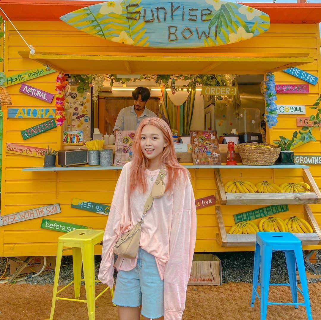 キム・ダヘのインスタグラム：「와 요기 해외아니져... 🙄💛」