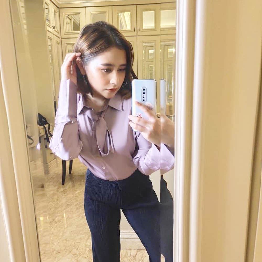 Prilly Latuconsinaさんのインスタグラム写真 - (Prilly LatuconsinaInstagram)「without saying a word, your clothes tell a story of who you are. Say something interesting! #RebelPrincess @rebelprincess.id」7月19日 17時03分 - prillylatuconsina96