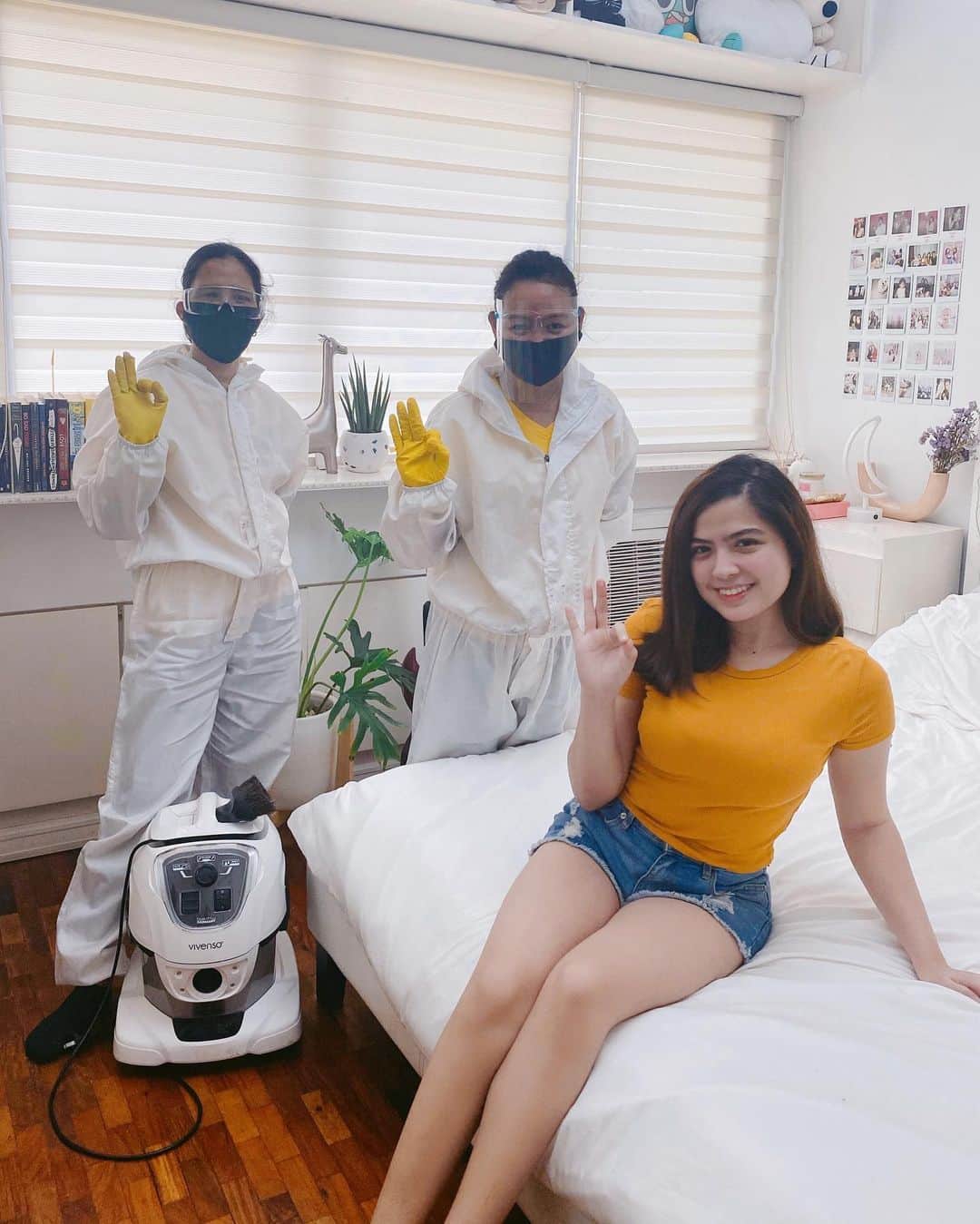 Alexa Ilacadさんのインスタグラム写真 - (Alexa IlacadInstagram)「A clean home is indeed a happy home 🥰  In this time of the pandemic, we have to be precautious about the germs entering our homes. This has given me so much anxiety. But what we can do is be proactive in becoming safer. I contacted @bbcleaningco to disinfect and clean my home because just like them, I believe that cleanliness is our first defense. It eased my mind knowing that they have germproofing shield disinfection for the entire house. This is a service we should all invest in. 😊 Book a cleaner now: 0917-174-8158.」7月19日 17時20分 - alexailacad