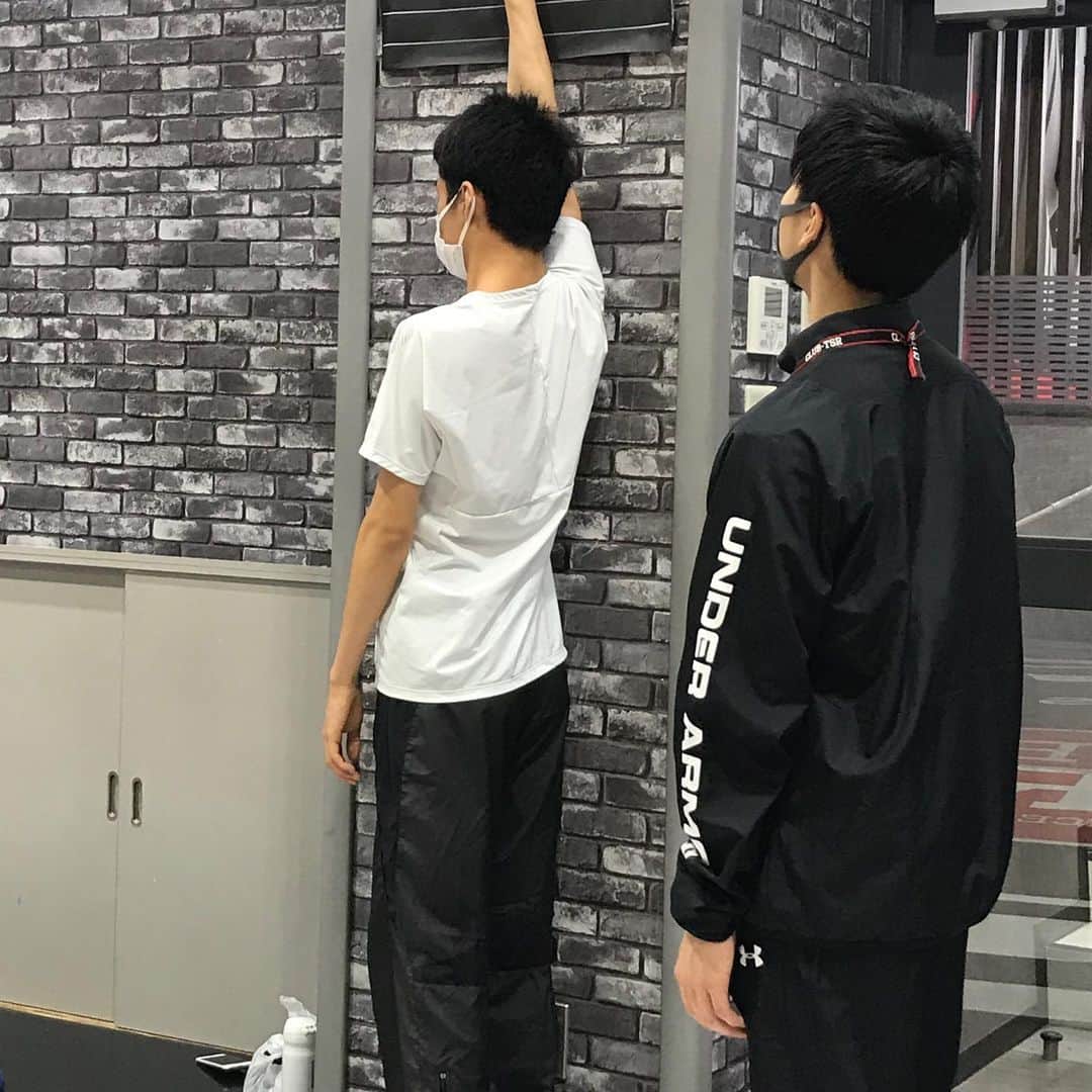 東京スポーツ・レクリエーション専門学校さんのインスタグラム写真 - (東京スポーツ・レクリエーション専門学校Instagram)「🐳特待生講習会🐳﻿ ﻿ 9月から行われる特待生試験に向けて講習会を開催しました！！﻿ 学生スタッフがアドバイスをしながら練習を行いました！﻿ ﻿ 特待生試験のポイント﻿ 📌跳躍力﻿ 📌バランス力﻿ 📌持久力﻿ ﻿ 是非次回の参加をお待ちしてます👩‍🚀﻿ ﻿ ⏰ 集合時間 10:00 ⏰﻿ 持ち物… 室内シューズ・動きやすい服装﻿ ﻿ 次回の特待生講習会は、、、﻿ 8/10 (月)﻿ 8/23 (日)﻿ 9/13 (日)﻿ 9/27 (日)﻿ ﻿ ﻿ #東京スポーツレクリエーション専門学校 #TSR #専門学校 #特待生試験 #バランス力 #跳躍力 #持久力 #待ってます❤️」7月19日 17時47分 - jikeitsr