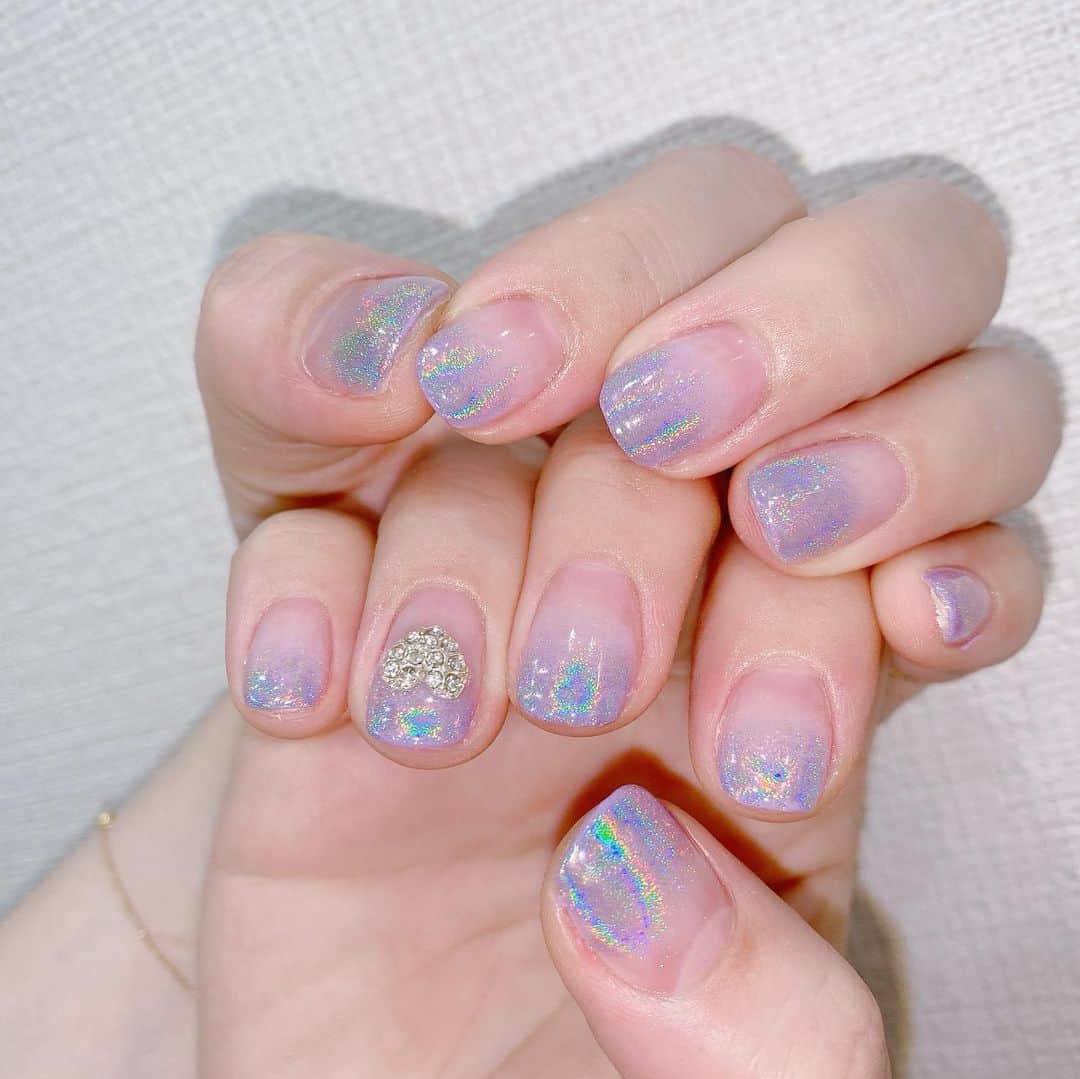 なかやまちえこさんのインスタグラム写真 - (なかやまちえこInstagram)「purple × unicorn nails.🦄⠀ #nail #nails #nailart #ネイル #美甲 #ネイルアート  #japanesenailart #manucure #japanesenails #manicurist #gelnails #أظافر #네일아트 #미용 #vẽmóng #unicornnails #ユニコーンネイル #PlanetPowder #ミーティアシャワー #和楽器バンド #鈴華ゆう子 さん⠀ 施術は @aby_sharenail にて。」7月19日 18時04分 - chiekonakayama