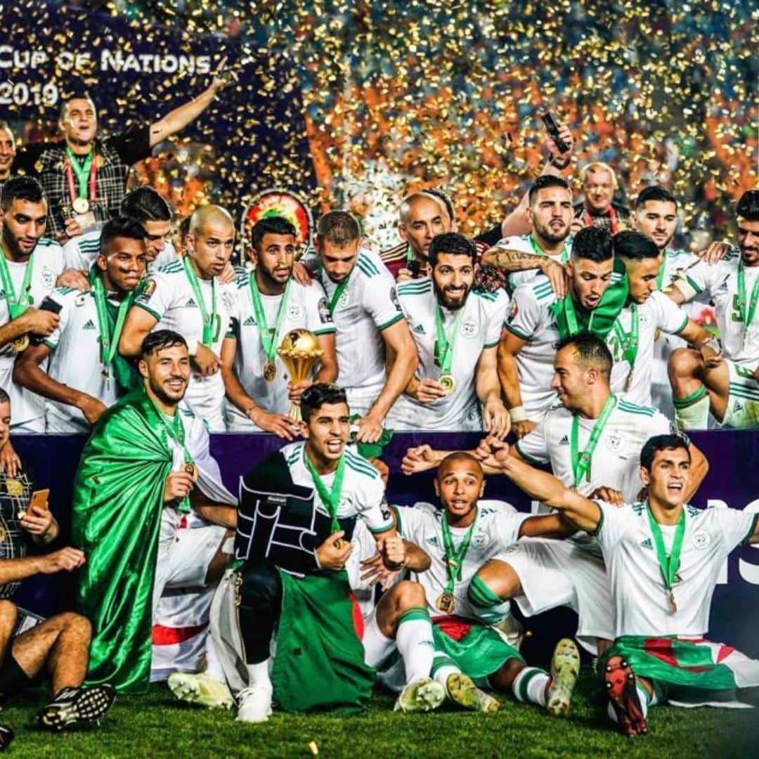 ナビル・ベンタレブさんのインスタグラム写真 - (ナビル・ベンタレブInstagram)「One year ago...🇩🇿  Un an déjà...🇩🇿  OneTwoThree, viva l’Algérie !」7月19日 18時22分 - nabilbentaleb