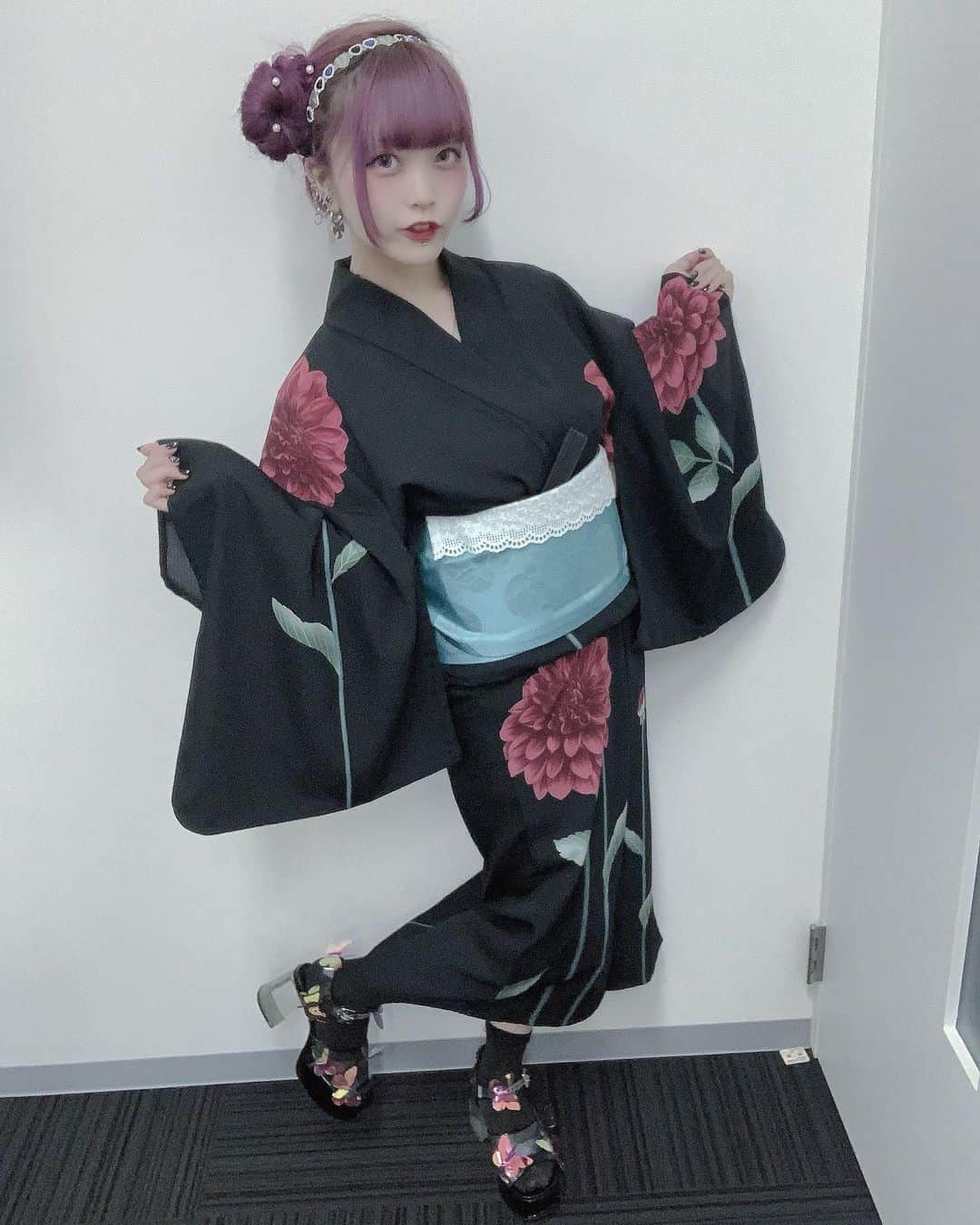 のインスタグラム：「浴衣ですの🖤」