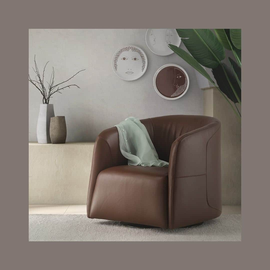 Natuzzi Officialさんのインスタグラム写真 - (Natuzzi OfficialInstagram)「Logos, designed by architects Manzoni & Tapinassi, features a deep seat and a wrap-around backrest for intensely pleasurable moments of relaxation.  #Natuzzi #NatuzziItalia #unitedforharmony #comfort #elegance #design #lifestyle #style #furniture #homefurniture #madeinitaly #living #interiordesign #decor #furnituredesign #homedesign #inspiration #interior #instadesign #designlovers #italianstyle #homedecor #lovedesign #designers #designer」7月19日 19時00分 - natuzzi